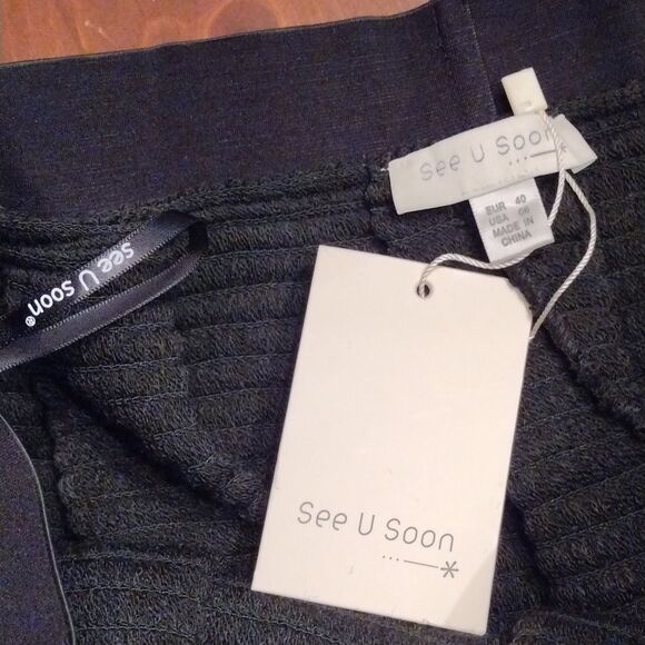 See U Soon, Flare Midi Knit Skirt, Size 6, Black w/ Blue & Silver Embroidery - Picture 8 of 8